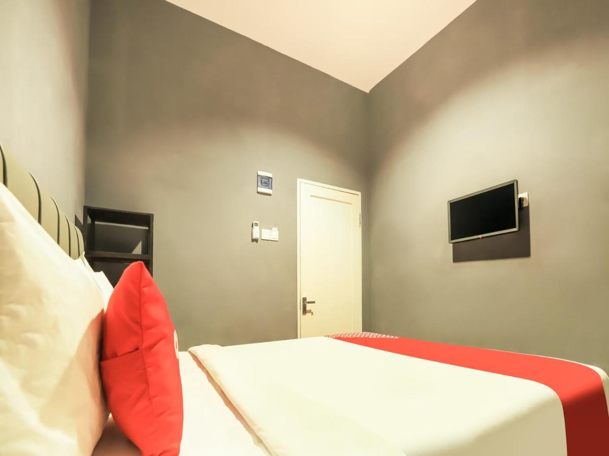 Oyo 3492 Mandala Residence Medan Eksteriør bilde